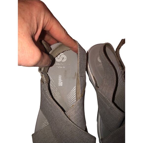 Clarks‎ Women's Gray Criss Cross Strap Comfort Walking Sandals - Picture 6 of 11